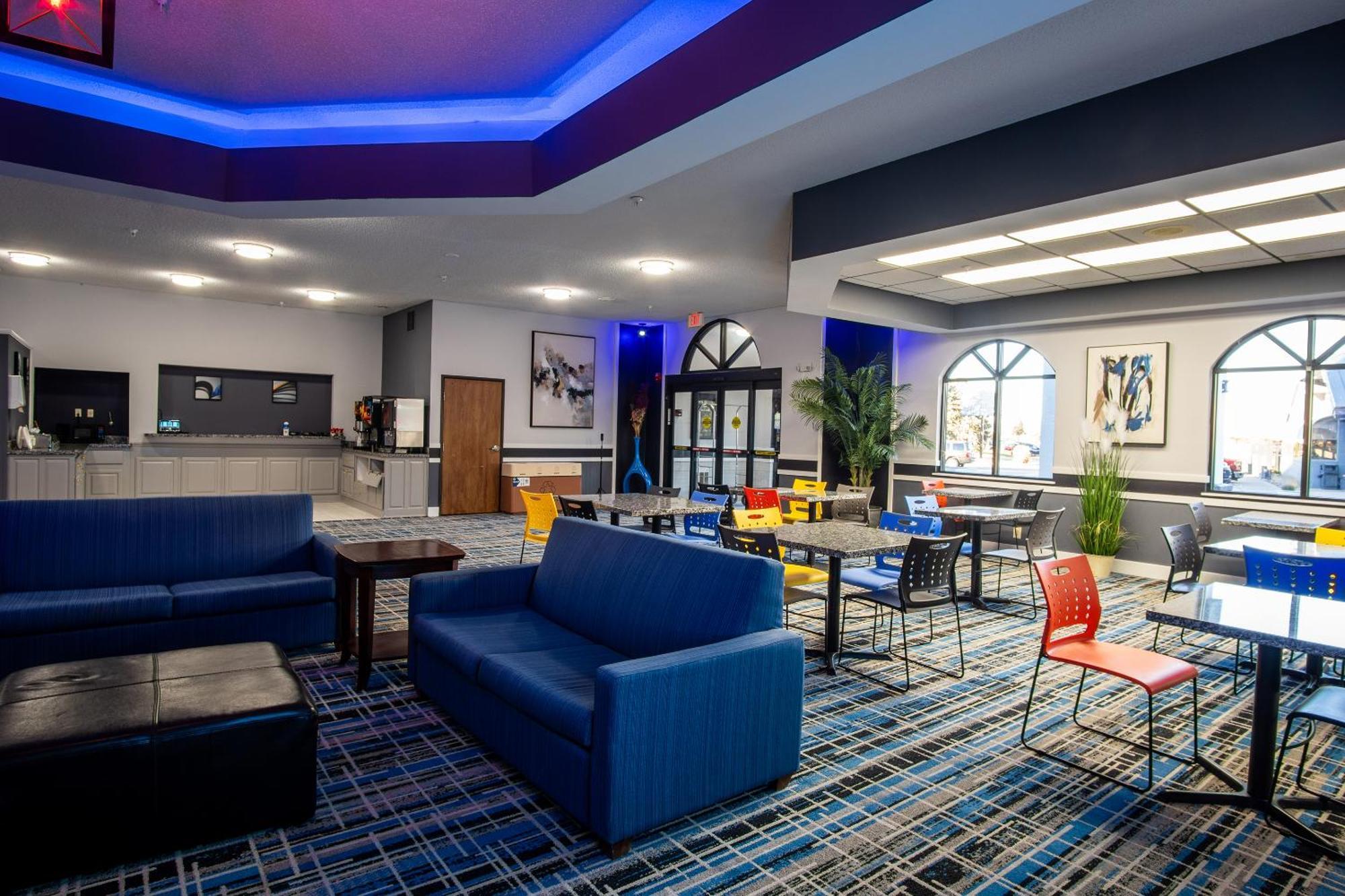 Coratel Inn And Suites By Jasper Eagan St Paul Airport & Mall Of America Extérieur photo